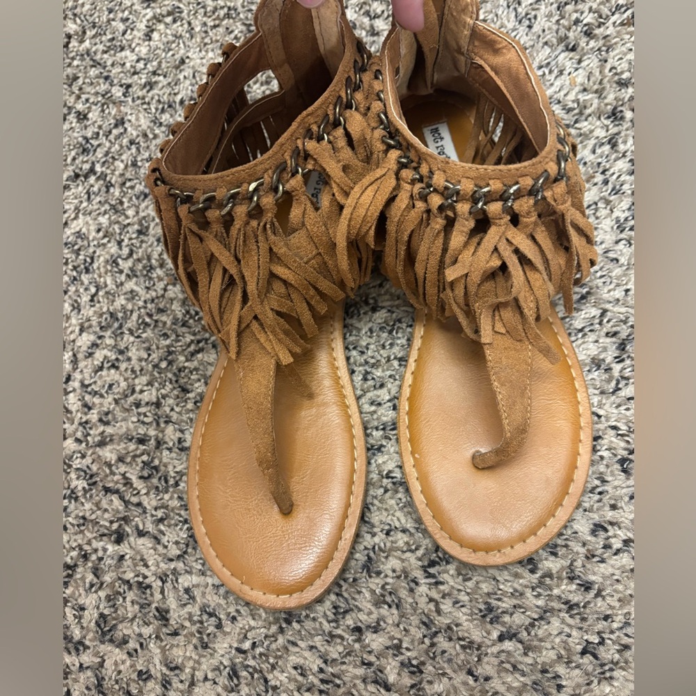 Brown/Tan fringe sandals